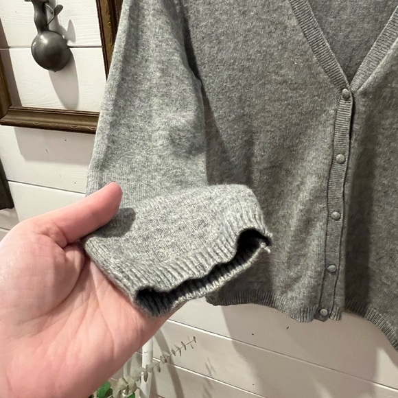 ONLY Classic Gray cardigan size L - Picture 8 of 9